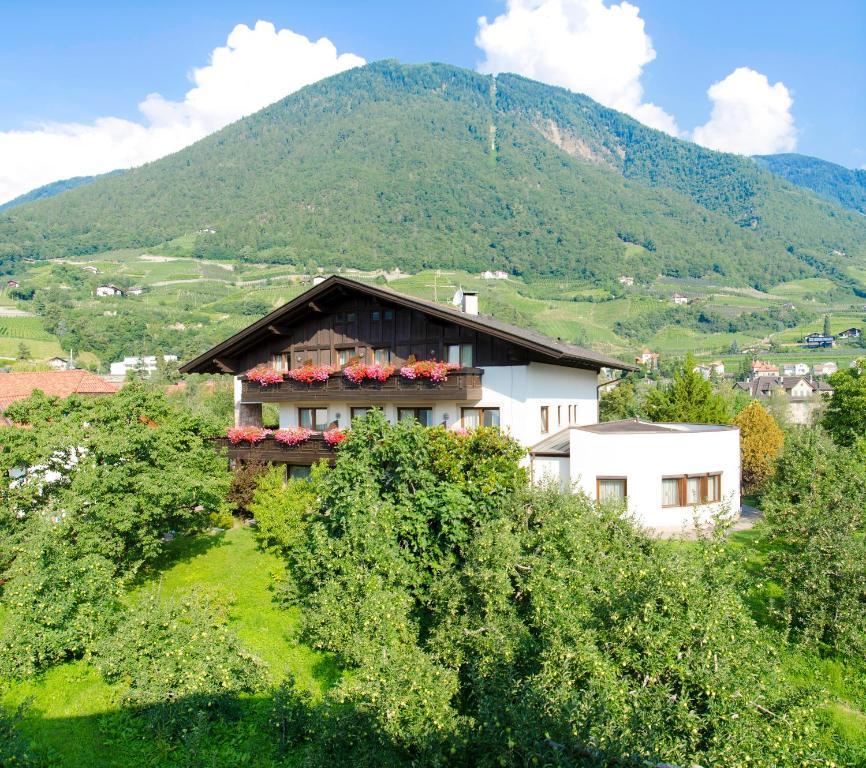 Haus Christl Bed & Breakfast Lana Exterior photo