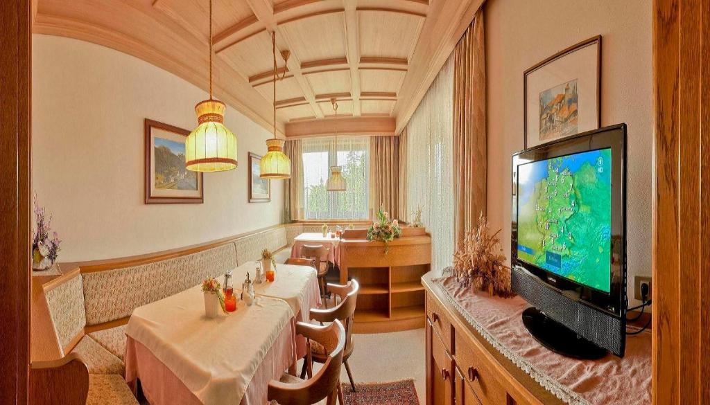 Haus Christl Bed & Breakfast Lana Exterior photo